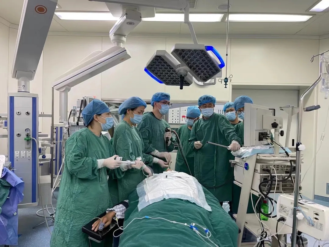 我院成功诊断一例国内罕见疾病-肺惠普尔病